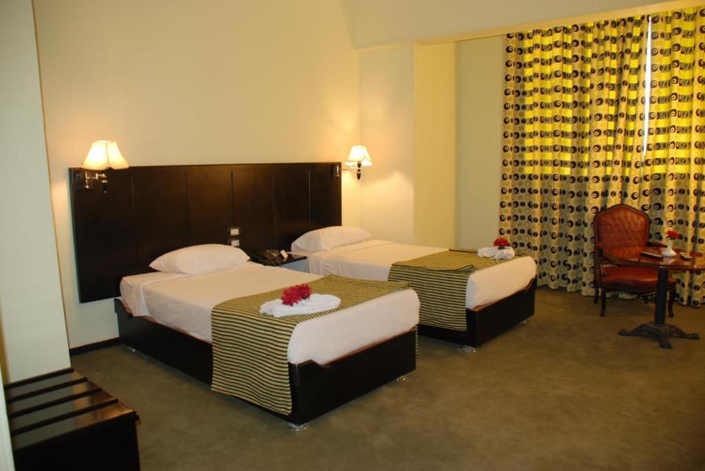 Swiss Inn Hotel Mohandeseen Giza Exterior foto